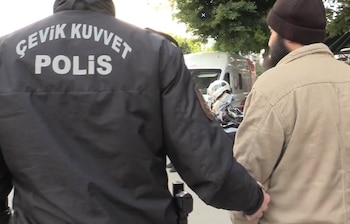 13/01/2025 Un policía detiene a un sospechoso en Turquía
POLITICA EUROPA TURQUÍA
MINISTERIO DEL INTERIOR DE TURQUÍA