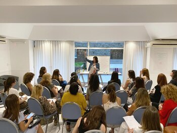 "Al no tener con quién