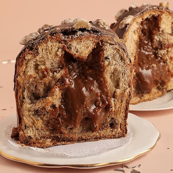 Pan dulce de chocolate relleno