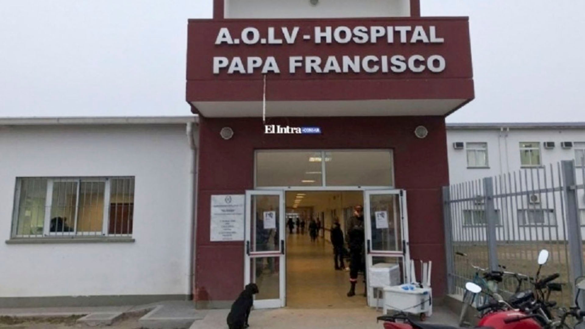En un primer momento, el niño fue llevado al hospital Papa Francisco pero debido a su grave estado lo derivaron al Materno Infantil