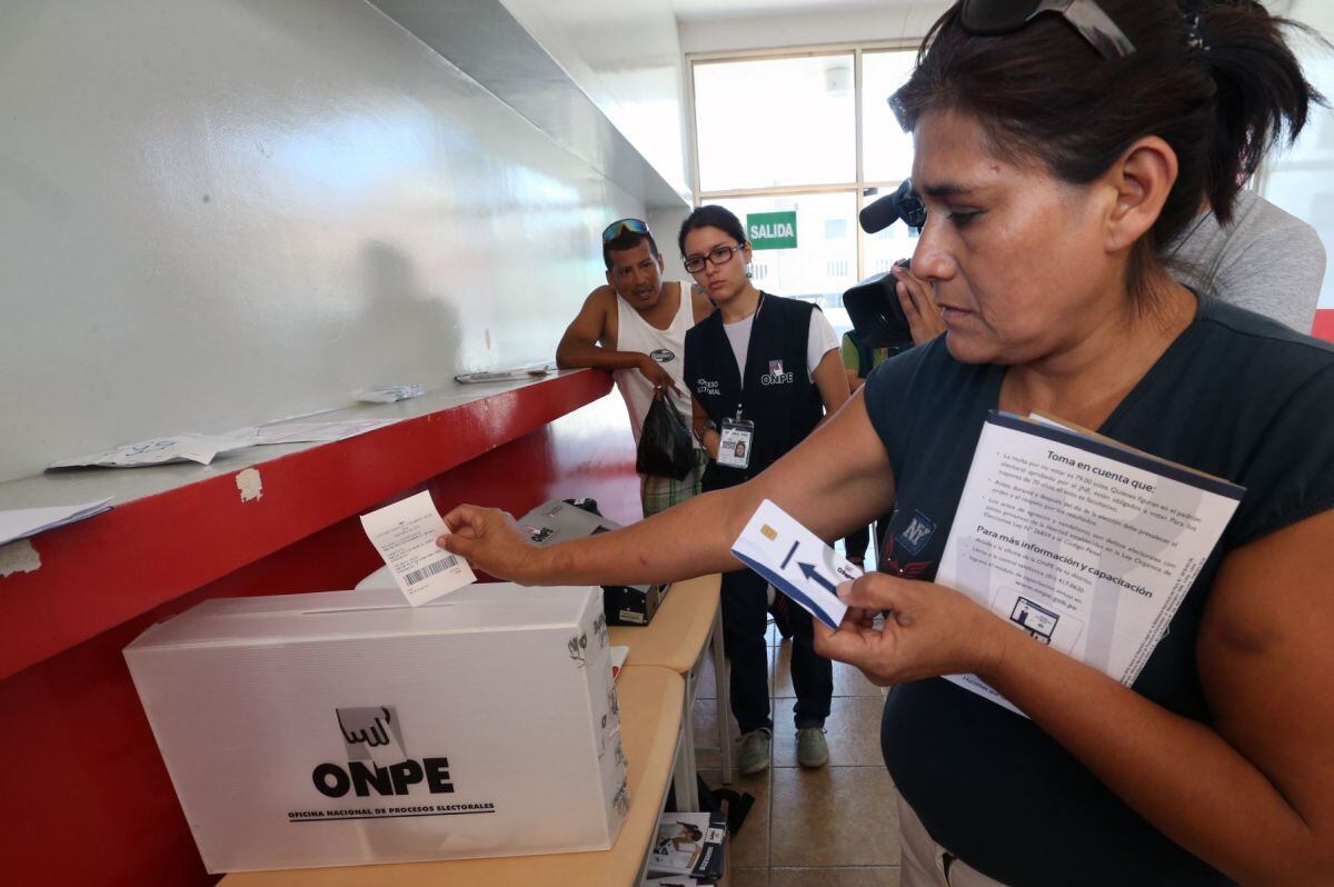 Los partidos políticos deben realizar elecciones primarias de manera simultánea mediante voto universal. | Fuente: Agencia Andina