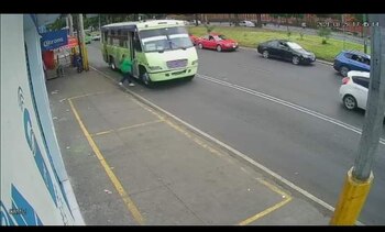 Al abordar el camión, no