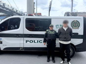 Dramática captura en Transmilenio sorprendió a los pasajeros en la estación Virrey - crédito MEBOG