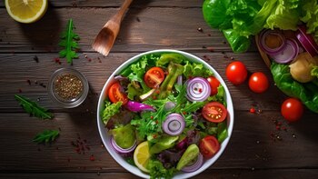 Una cena liviana y evitar la cafeína antes de dormir ayudan a conciliar un sueño reparador