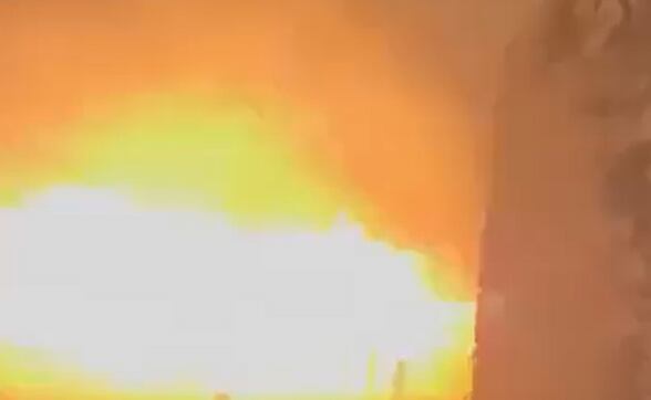 Autoridades locales acudieron al lugar para delimitar la zona.