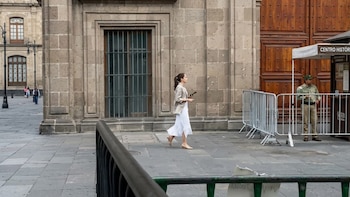 Secretaria de Cultura arriba a Palacio Nacional previo al encuentro de BTS con Claudia Sheinbaum