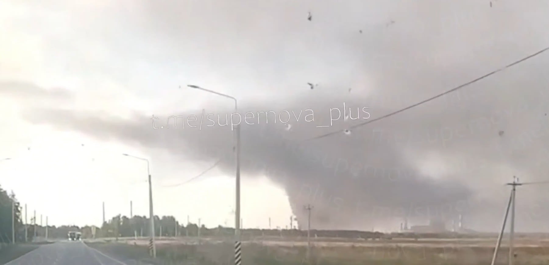 Ucrania golpea una gran refinería rusa y agrava la presión sobre el combustible