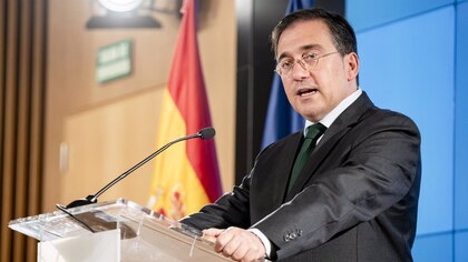 Albares exige a Milei unas disculpas públicas tras su “ataque frontal” a España: “No tiene precedentes en la historia”