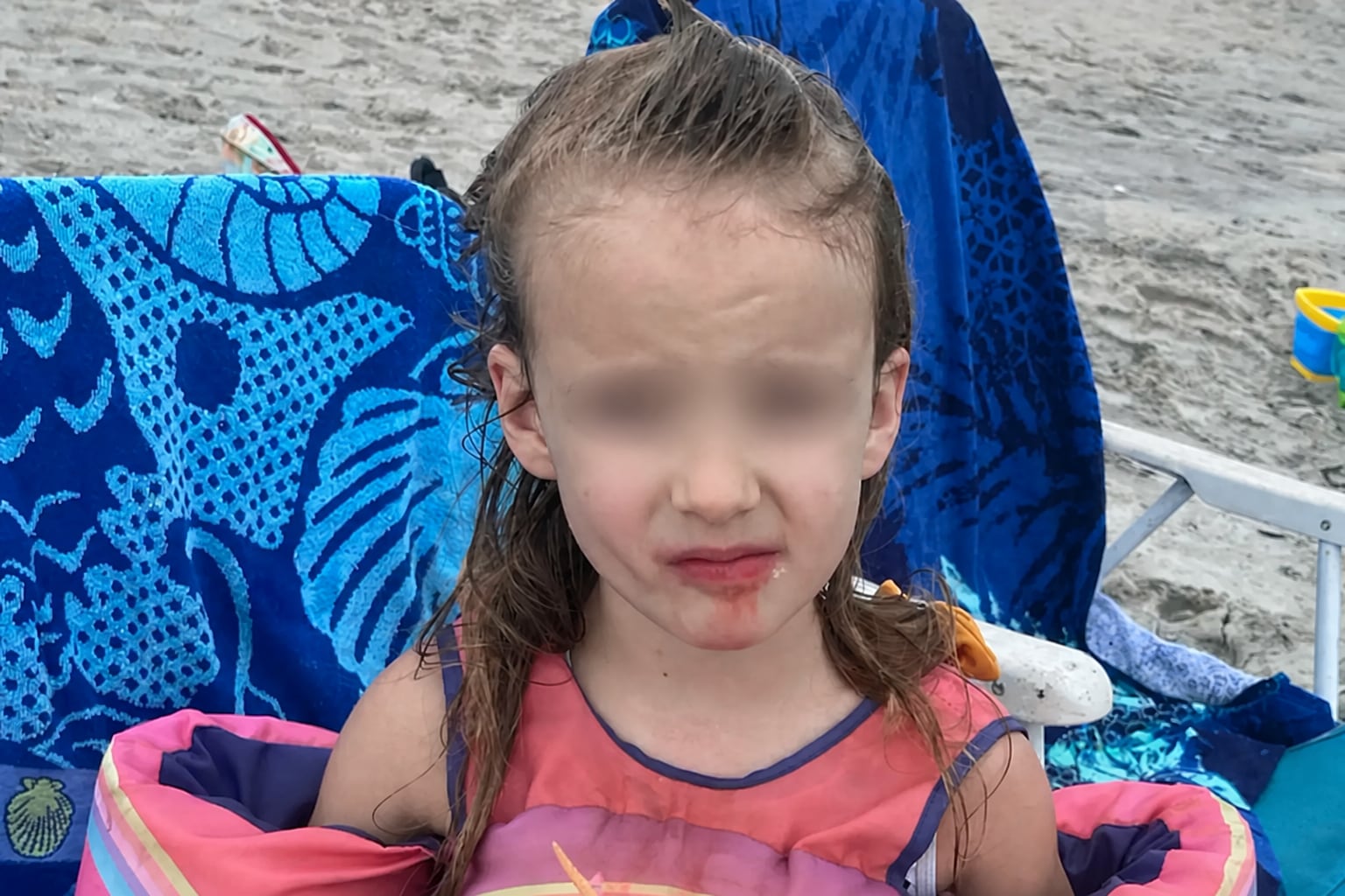 Saylor Hayes vivía en Bristol, Virginia, y había sido diagnosticada con autismo severo no verbal. Tenía historia de elopement, término clínico para describir la tendencia de algunos niños con autismo a escaparse sin advertencia (Imagen Ilustrativa Infobae/Georgetown County Sheriff's Office)