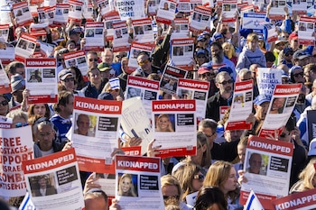 Israel inicia un alto el