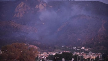 Continúa activo el incendio de Los Garres (Murcia) que ya ha afectado a 177 hectáreas de terreno