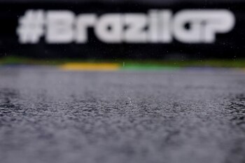 Llueve en Interlagos (REUTERS/Amanda Perobelli)