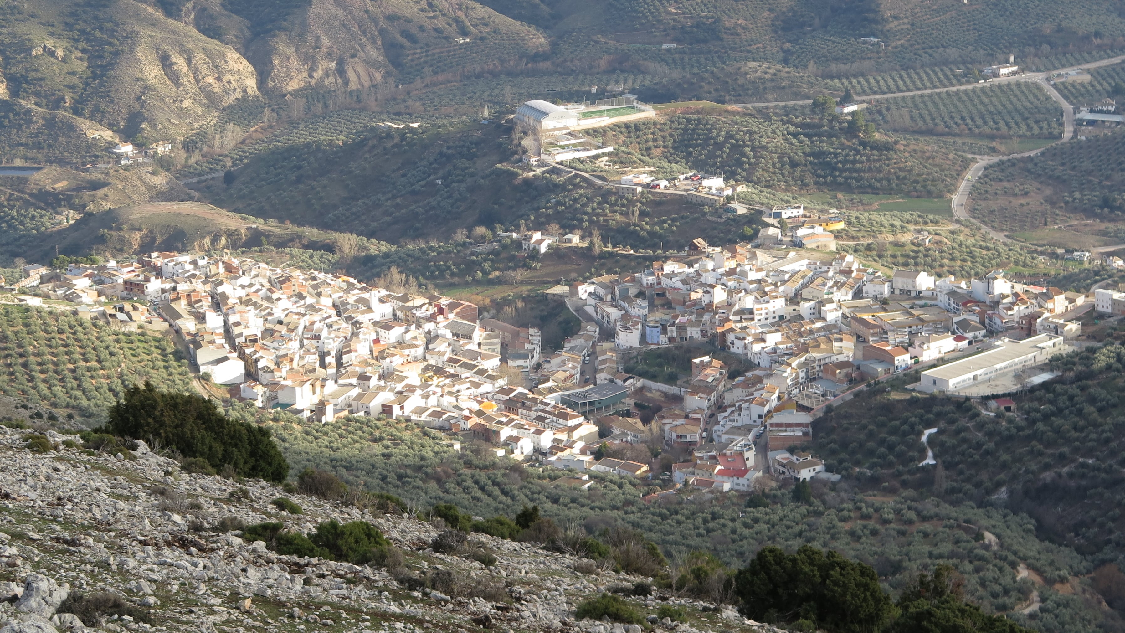 El pueblo no está abandonado, pero en los años 70 encontraron machas con forma de cara humana. (Wikimedia/Veinticuatro de Jahén)