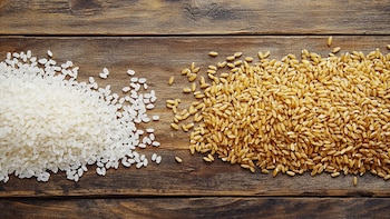 Arroz integral vs blanco: beneficios, riesgos y recomendaciones según tu perfil