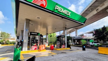 ¿Cuánto vas a pagar por la gasolina magna y premium tras el nuevo acuerdo entre el Gobierno y las gasolineras?