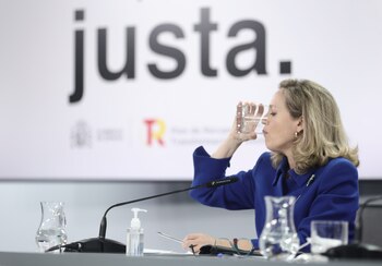 30-11-2021 La vicepresidenta primera y