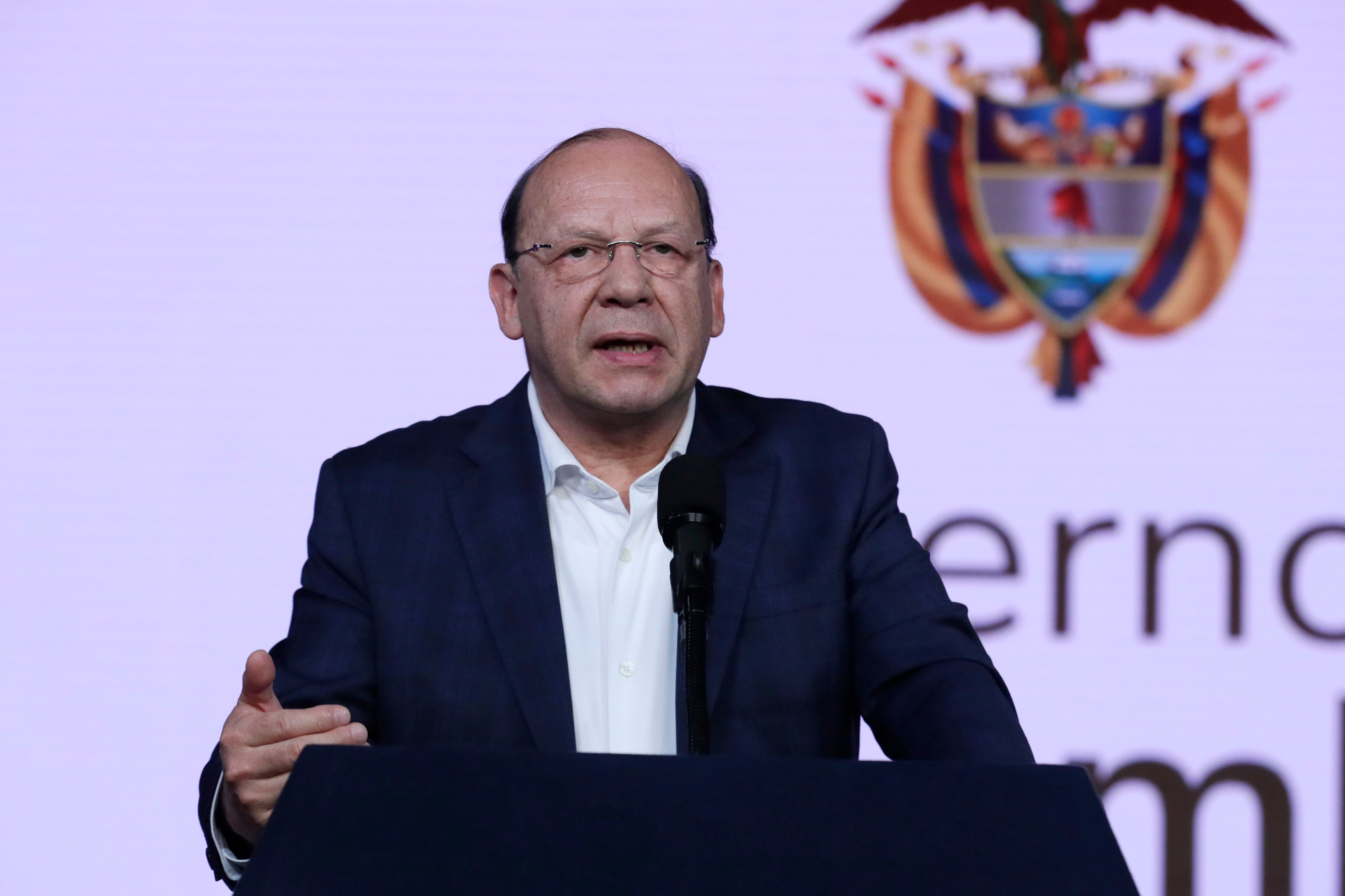 Ministro Ávila defiende las finanzas públicas de Colombia ante el Congreso — image 6