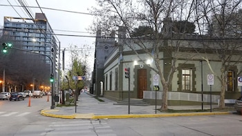 Echaron a tres empleados estatales de Neuquén por presentar certificados de salud truchos y faltar sin aviso
