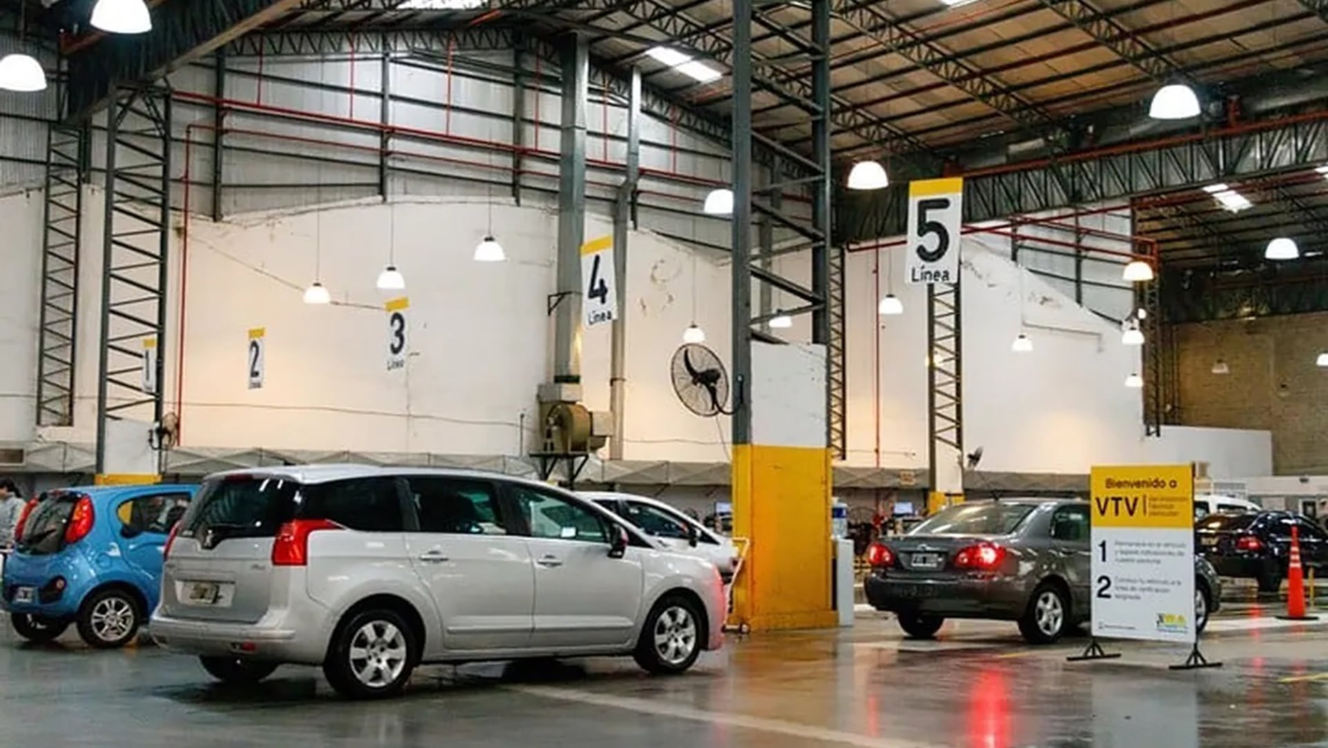 La VTV es un control técnico obligatorio para certificar que cumplen con los estándares mínimos de seguridad y condiciones mecánicas aptas para circular en la vía pública