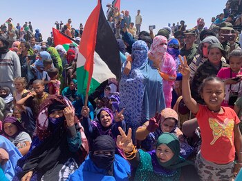 Miles de saharauis en los campamentos de refugiados. Archivo. (EFE/ Laura Fernández Palomo)