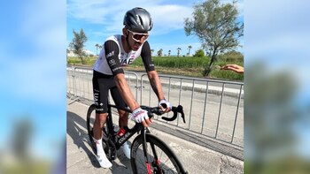 El equipo del colombiano confirmó,