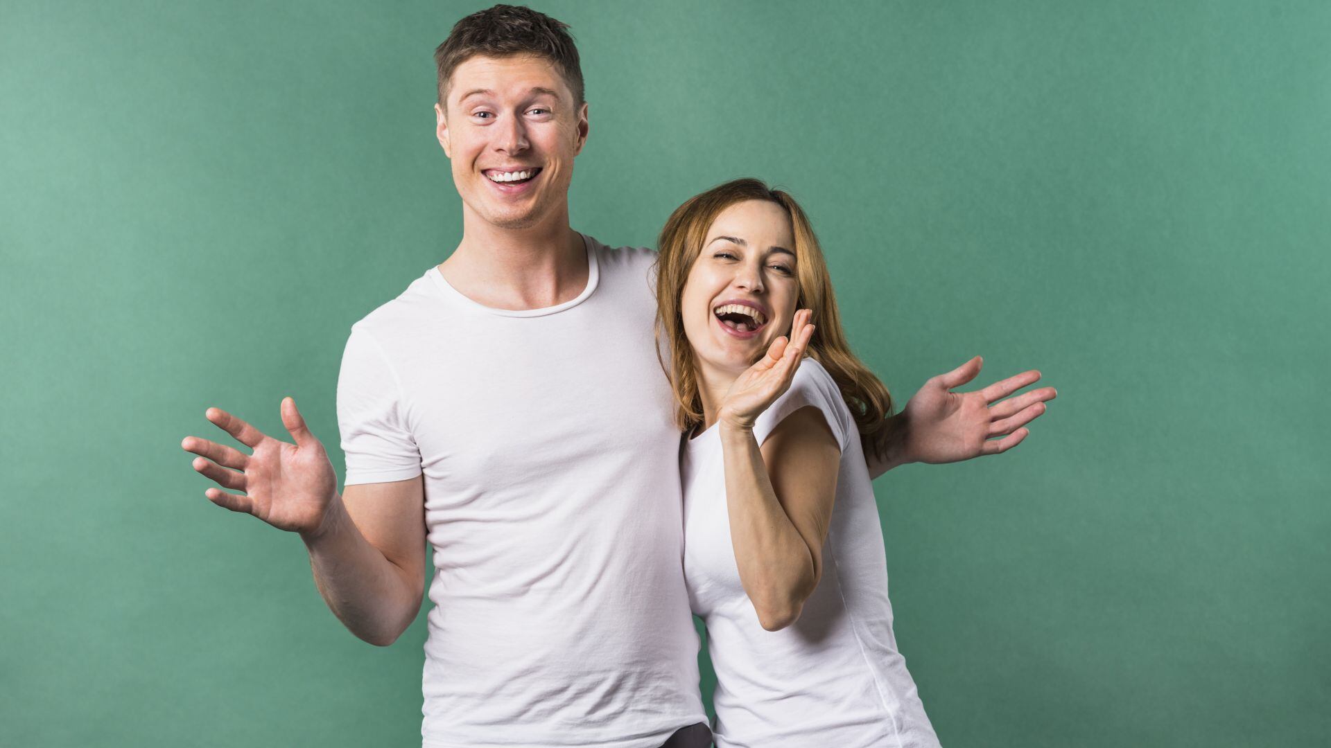 Aunque el humor cambia según la cultura, la risa une. El Día del Chiste celebra esa diversidad cómica que, entre TikToks y memes, nos hace reír en varios idiomas. (Freepik)