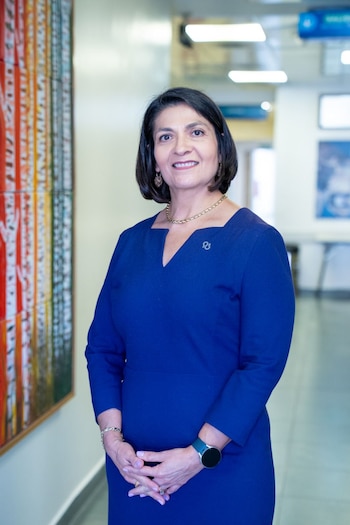 La doctora María Carrillo, directora