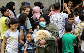 La cola para conseguir el