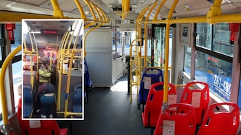 Mujer quedó atrapada en un torniquete en un bus del Sito en Bogotá: tuvieron que llamar a los Bomberos