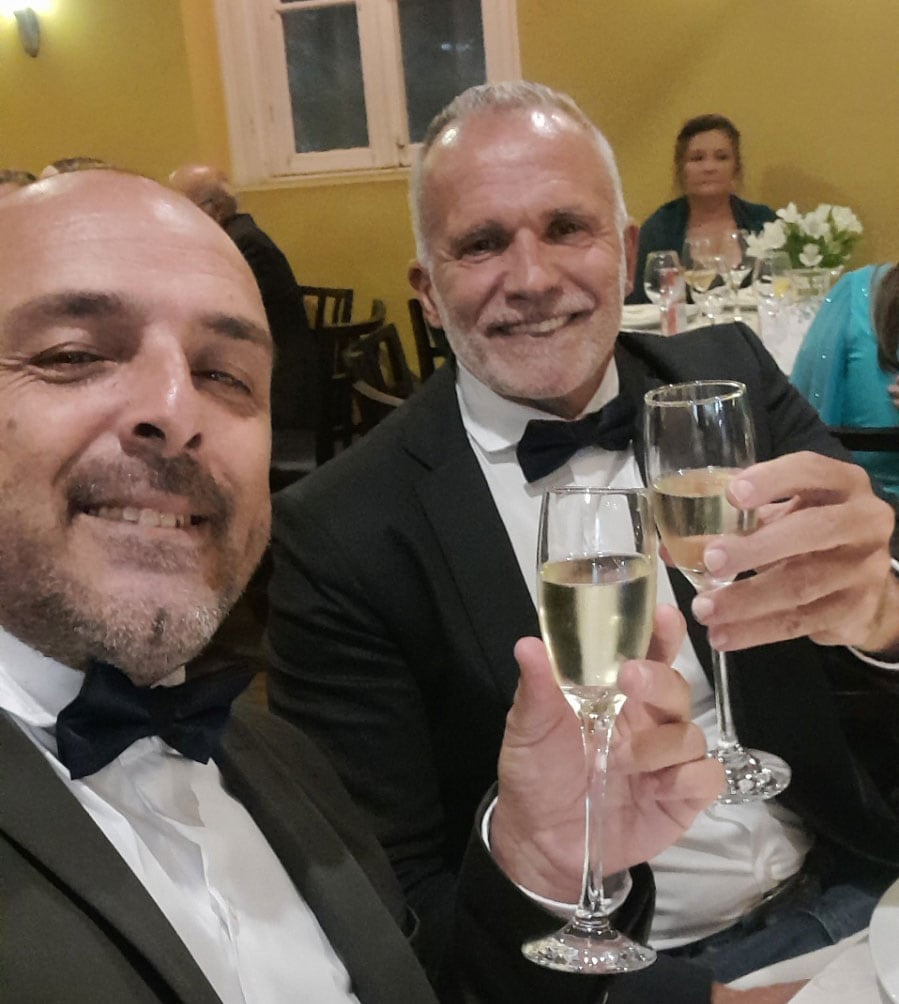 Pablo se jugó por Manuel y los dos ganaron una pareja que ya lleva cuatro años de casados. Un brindis en el casamiento de una sobrina en Brasil