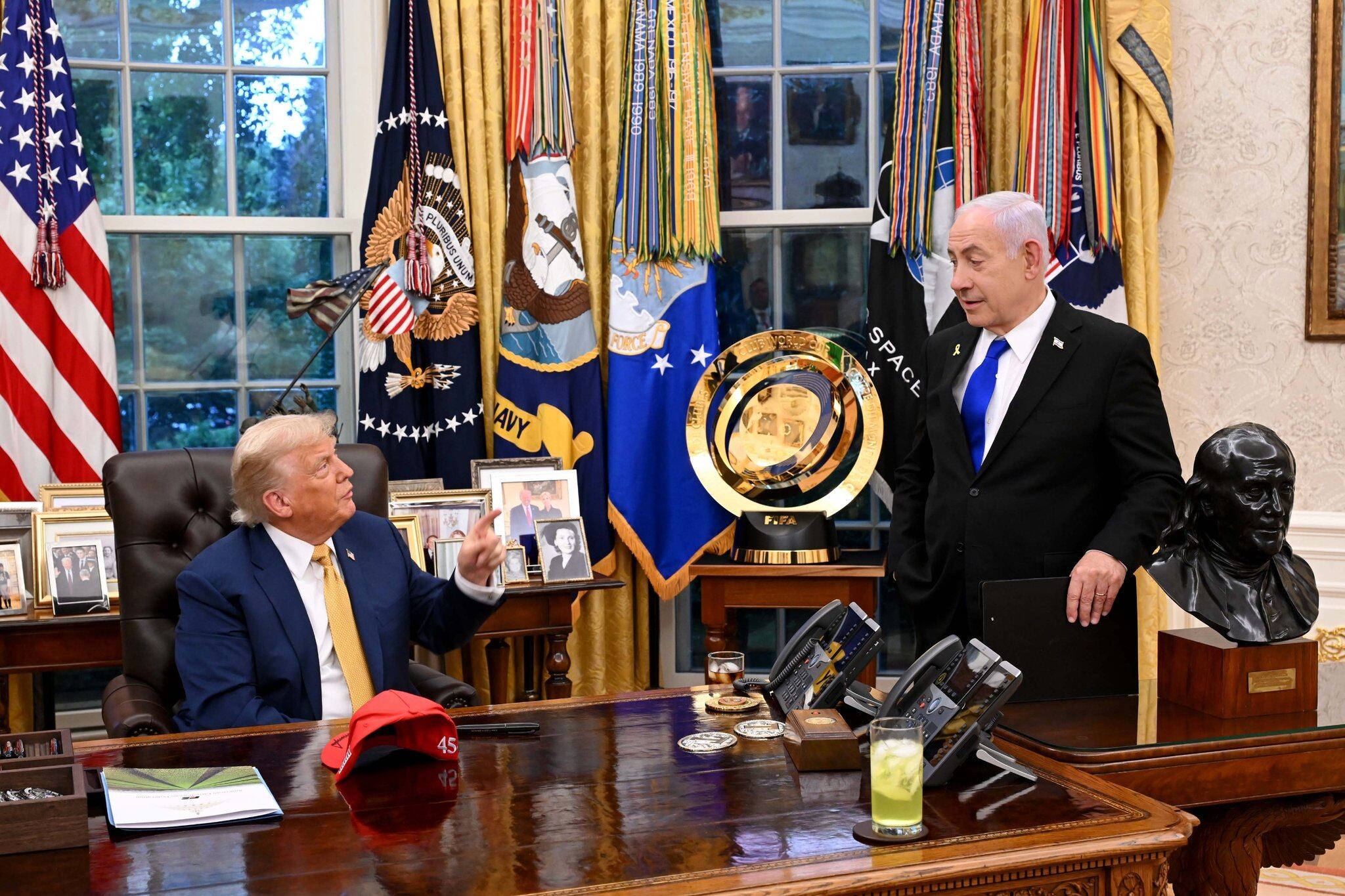 Antes de abordar el avión, Netanyahu indicó que discutiría con Trump las oportunidades surgidas a raíz de conflictos recientes, incluida la guerra en Gaza, la guerra aérea de 12 días con Irán en junio y otros enfrentamientos militares. (Oficina del Primer Ministro de Israel)