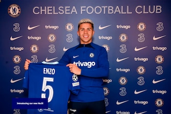 Fernández luce el número 5