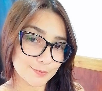 La familia de Ana Isabel Hidalgo empezó a preocuparse cuando no recogió a su hija de cinco años en la escuela y no respondió llamadas ni mensajes. Crédito: Redes sociales Isabel Hidalgo