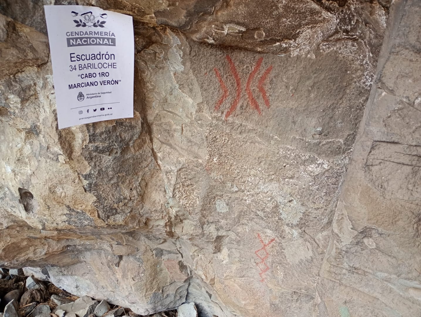 Dos posibles sitios arqueológicos sin registros previos fueron identificados en una zona rural de Pilcaniyeu, Río Negro