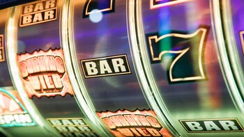 Un jugador de tragamonedas ganó