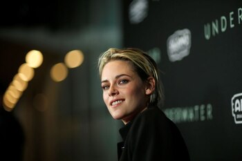 FOTO DE ARCHIVO: La actriz Kristen Stewart posa en Los Angeles, California, EEUU, 7 de enero del 2020. REUTERS/Mario Anzuoni