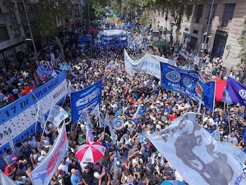 El gobierno endurece las medidas preventivas tras lesiones e incidentes en manifestaciones en el Congreso
