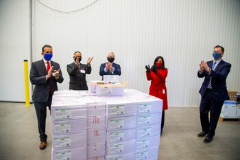 Canadá compró las vacunas de