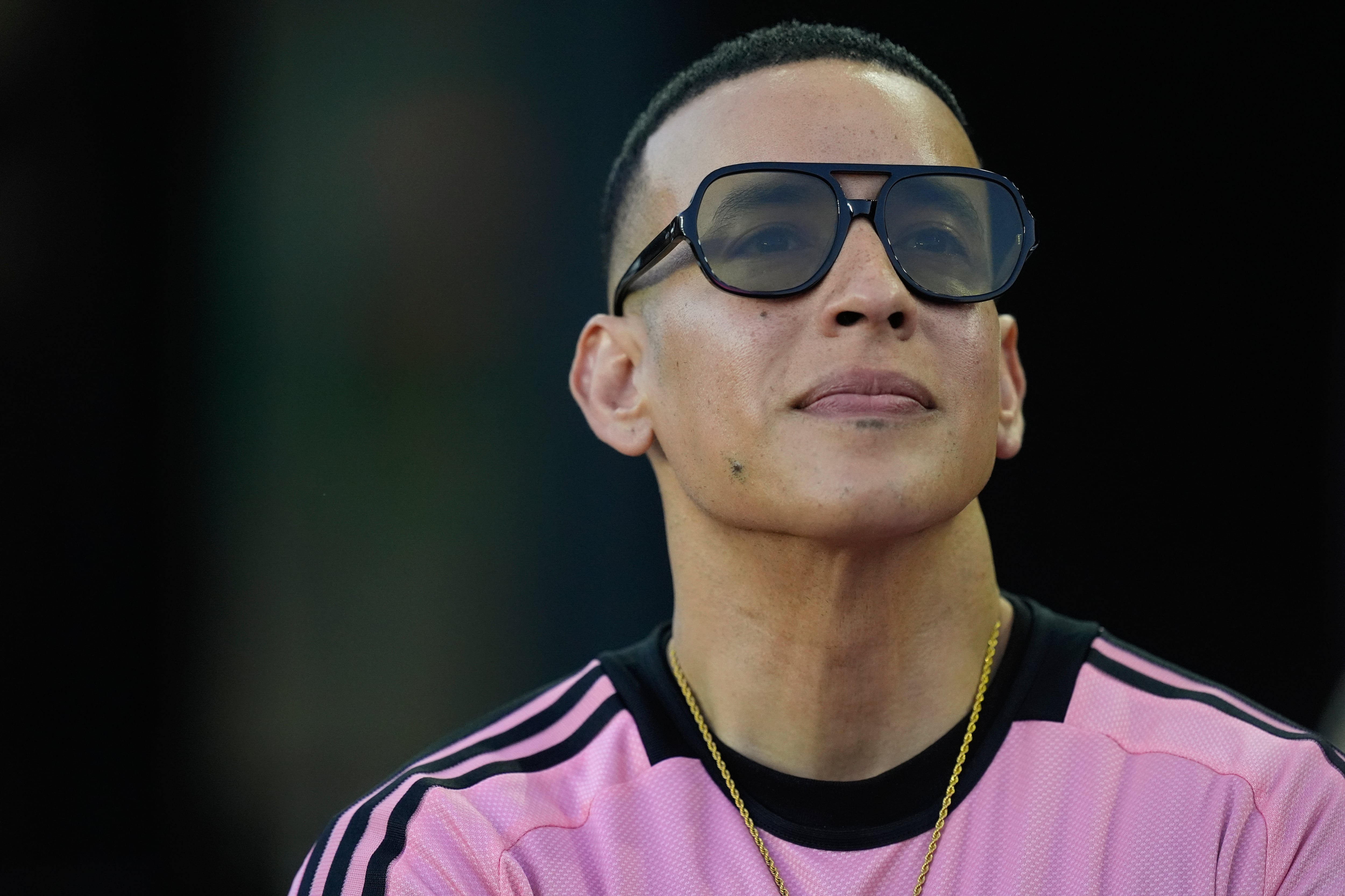 Daddy Yankee está nominado por su tema “Sonríele”. (Foto AP/Rebecca Blackwell)