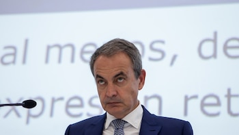 El juez Calama frena la estrategia de Zapatero: descarta por ahora reclamar más información a EE. UU. sobre cómo se obtuvo el contenido del móvil de Rodolfo Reyes