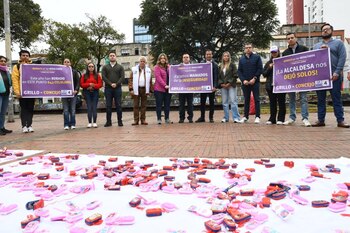 David Luna protestó frente a la casa de Claudia López - crédito imagen suministrada
