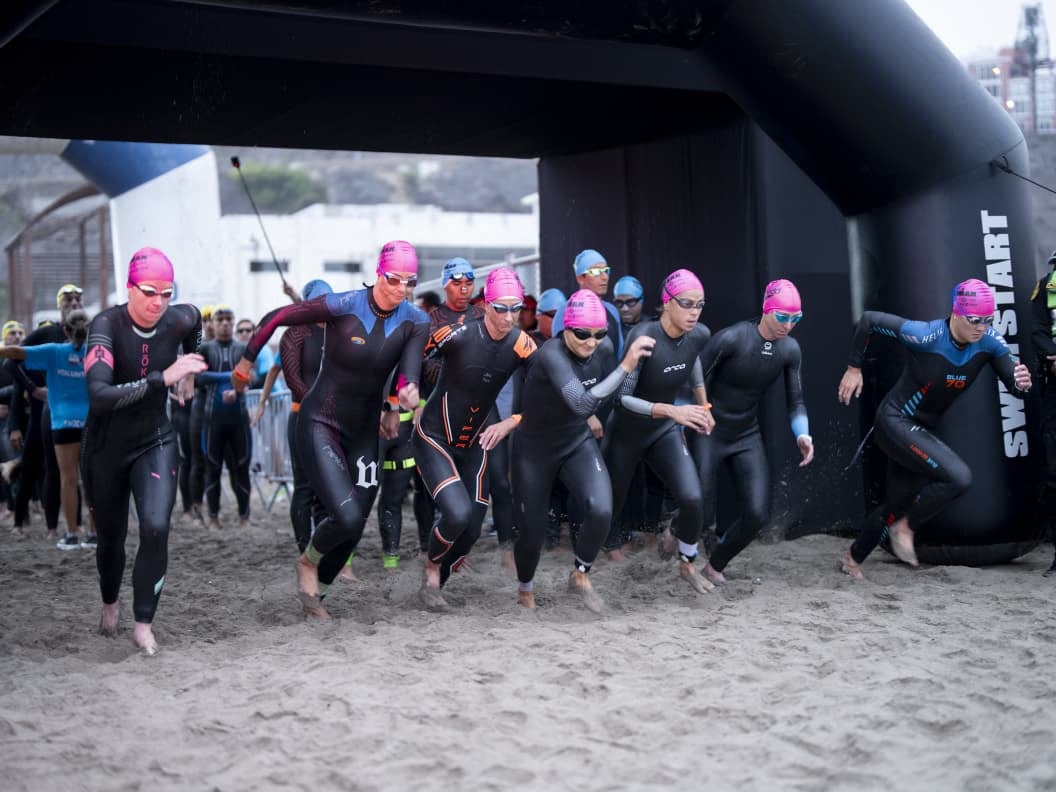 Martín Baeza y Léa Riccoboni alcanzaron la gloria en el Ironman 70.3 Perú