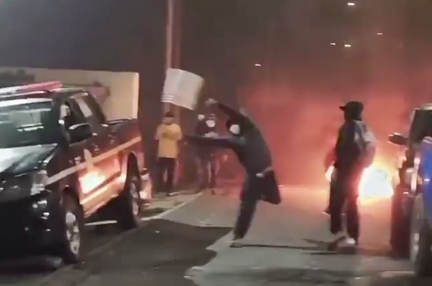 La PNC atribuyó la quema de la subestación a estructuras del crimen organizado que manipularon el malestar social. (Captura de video)
