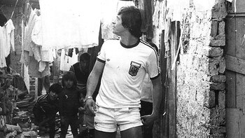 El futbolista René Houseman, campeón