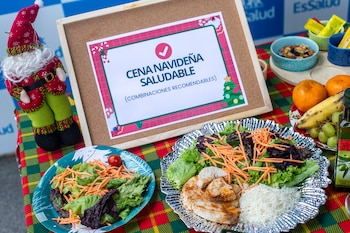 Especialistas recomiendan moderar las porciones,