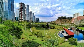 Quién es “Lady Cubrebocas”, la