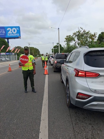La canalización de carriles con conos y la presencia de agentes se concentrarán en puntos críticos de tránsito escolar. (Cortesía: Dirección General de Seguridad de Tránsito y Transporte Terrestre-)