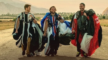 La película española basada en hechos reales número uno en Netflix: la historia de unos amigos que murieron practicando deportes extremos
