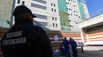 La falta de personal capacitado