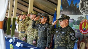El ministro René Francis Merino Monroy pidió sostener el profesionalismo en la Fuerza Armada (Foto cortesía Gabinete de Seguridad)